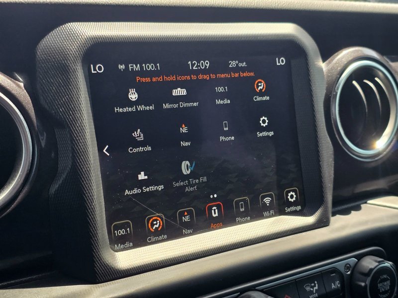 2021 Jeep Wrangler Unlimited Sahara Unlimited Sahara / Altitude / Leather Seats