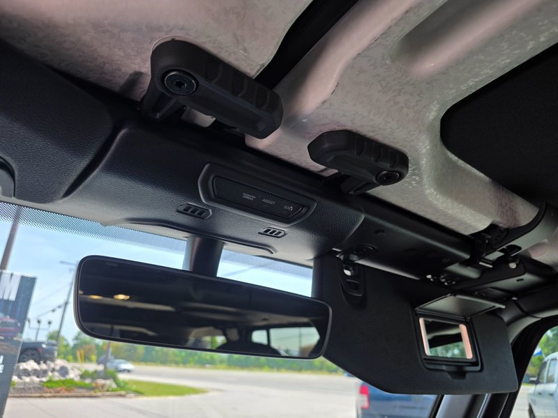 2021 Jeep Wrangler Unlimited Sahara Unlimited Sahara / Altitude / Leather Seats