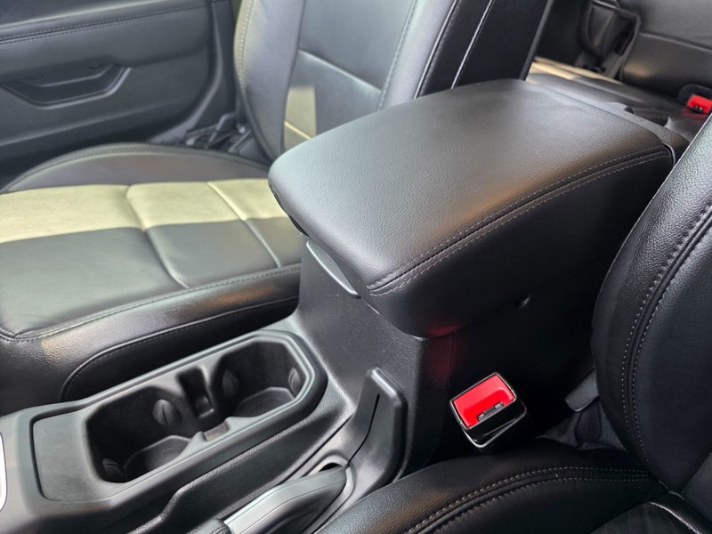 2021 Jeep Wrangler Unlimited Sahara Unlimited Sahara / Altitude / Leather Seats