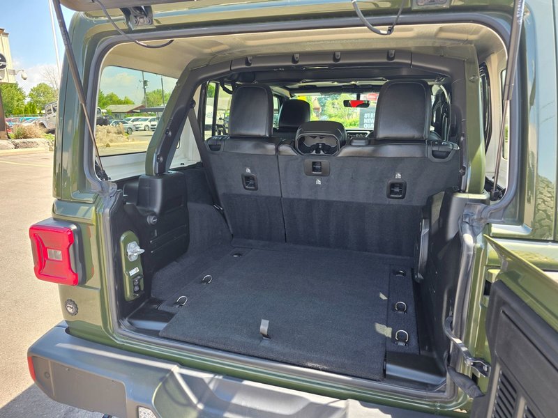 2021 Jeep Wrangler Unlimited Sahara Unlimited Sahara / Altitude / Leather Seats