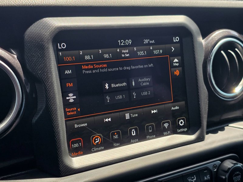 2021 Jeep Wrangler Unlimited Sahara Unlimited Sahara / Altitude / Leather Seats