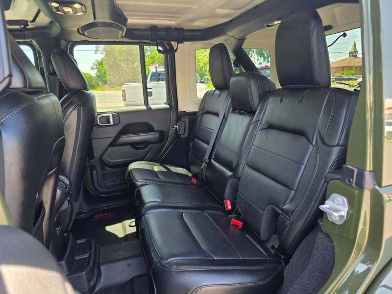 2021 Jeep Wrangler Unlimited Sahara Unlimited Sahara / Altitude / Leather Seats