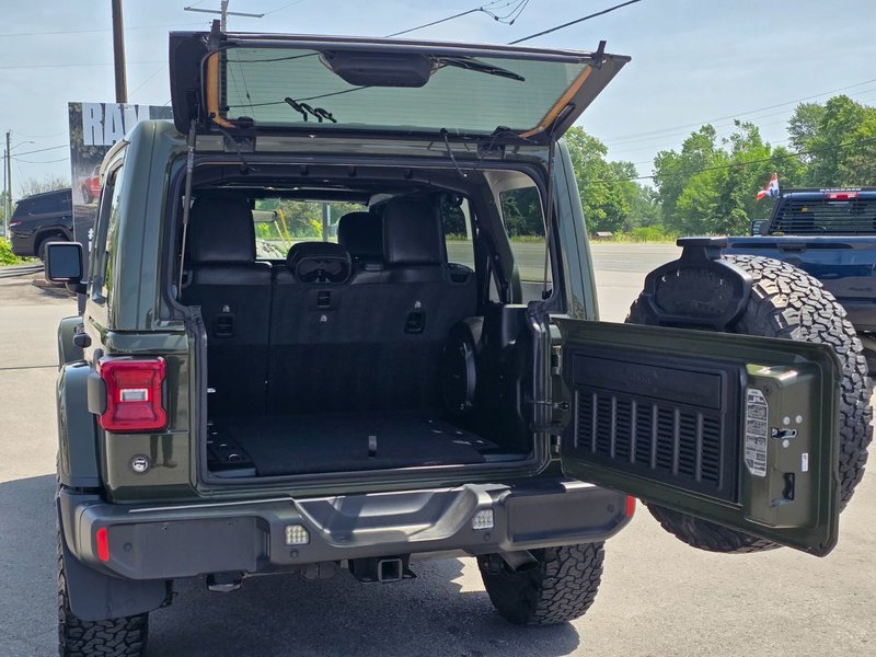 2021 Jeep Wrangler Unlimited Sahara Unlimited Sahara / Altitude / Leather Seats
