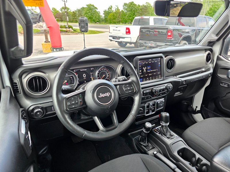 2023 Jeep Wrangler Sport