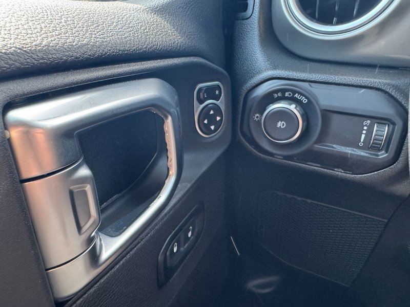 2023 Jeep Wrangler Sahara Sahara / Heated Seats / Trailer Tow