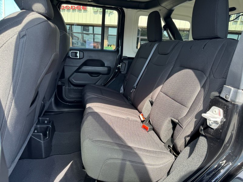 2023 Jeep Wrangler Sahara Sahara / Heated Seats / Trailer Tow