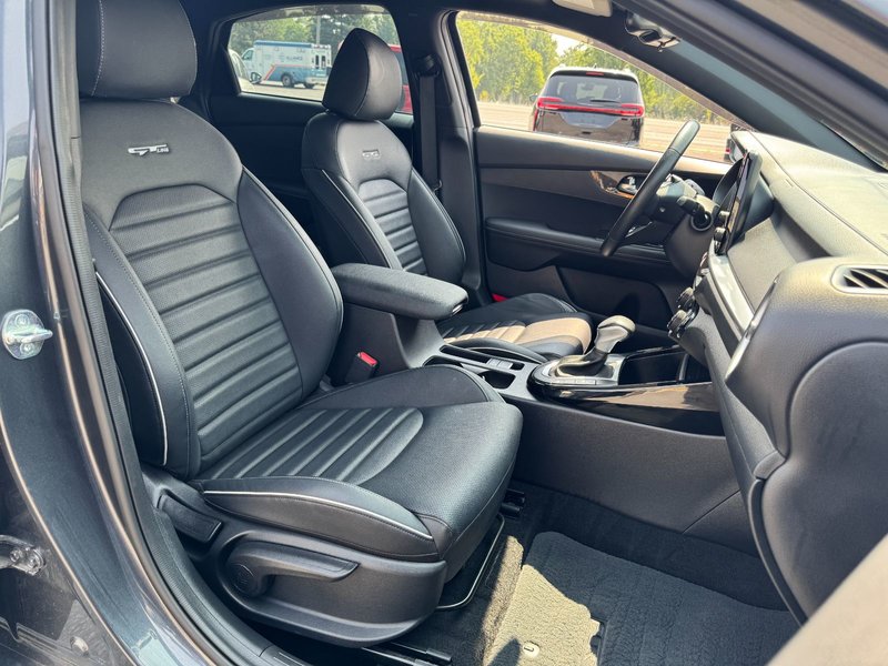 Kia Forte GT-Line 2024