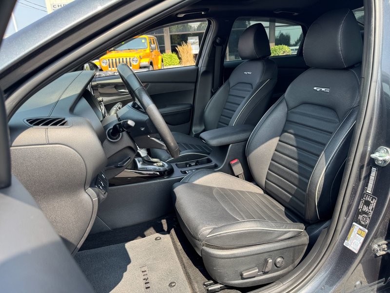 Kia Forte GT-Line 2024