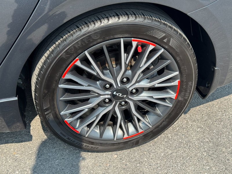 Kia Forte GT-Line 2024