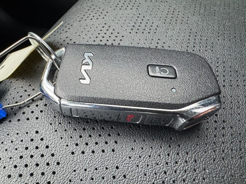 2023 Kia Seltos EX EX / Heated Seats