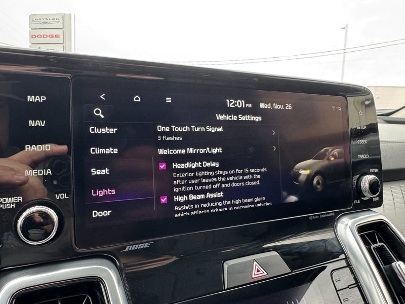 2023 Kia Sorento SX SX / Heated and Vented Seats