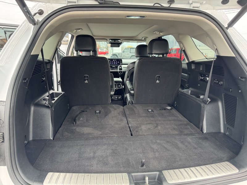 2023 Kia Sorento SX SX / Heated and Vented Seats