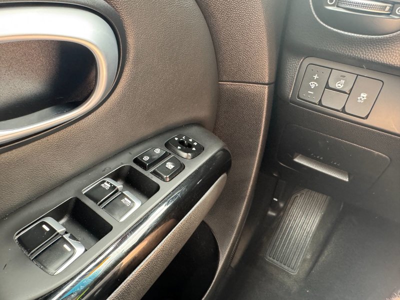 2019 Kia Soul EX EX / Heated Seats