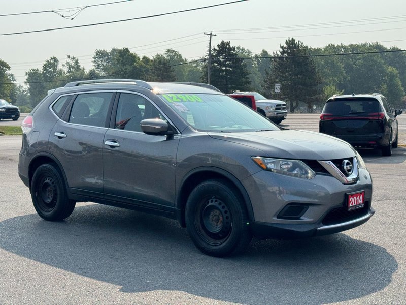 Nissan Rogue S 2014 S / Heated Mirrors / Block Heater