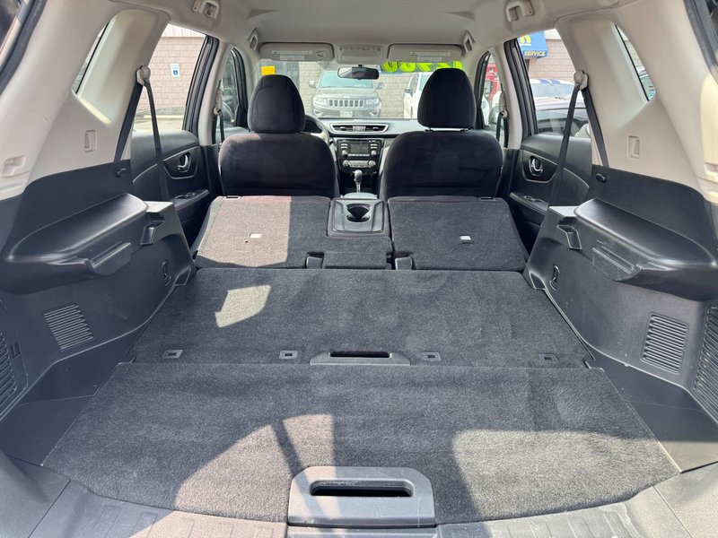 Nissan Rogue S 2014 S / Heated Mirrors / Block Heater
