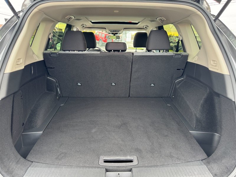 2023 Nissan Rogue SV SV / AWD / Moonroof