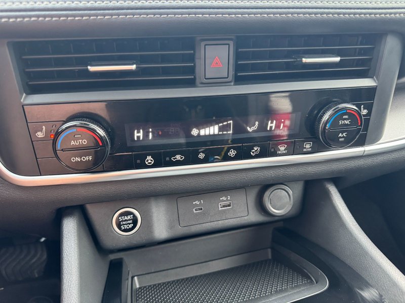 2023 Nissan Rogue SV SV / AWD / Moonroof