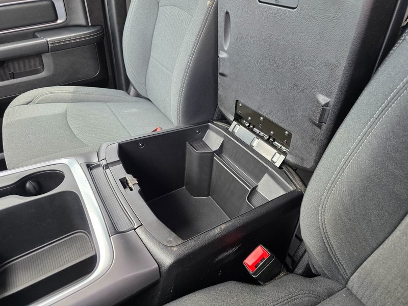 2021 Ram 1500 Classic Warlock Warlock / Navigation / Heated Seats