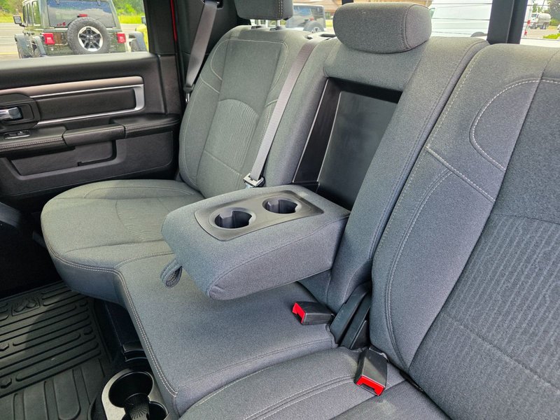 2021 Ram 1500 Classic Warlock Warlock / Navigation / Heated Seats