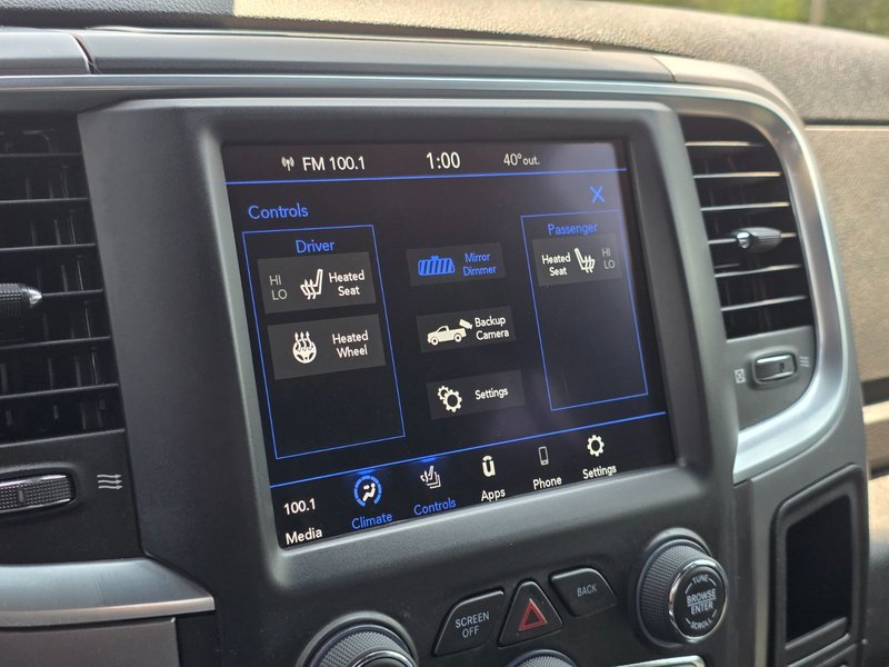2021 Ram 1500 Classic Warlock Warlock / Heated Seats / Remote Start / Alpine Sou