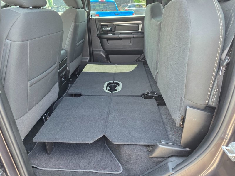 2021 Ram 1500 Classic Warlock Warlock / Heated Seats / Remote Start / Alpine Sou