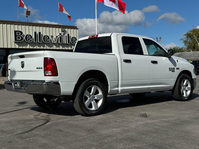 Ram 1500 SLT 2022 / HEMI / CREW CAB