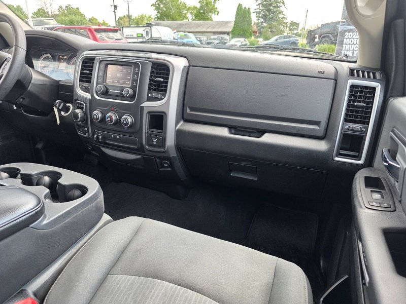 2022 Ram 1500 Classic SLT SLT / Hitch / Brake Controller