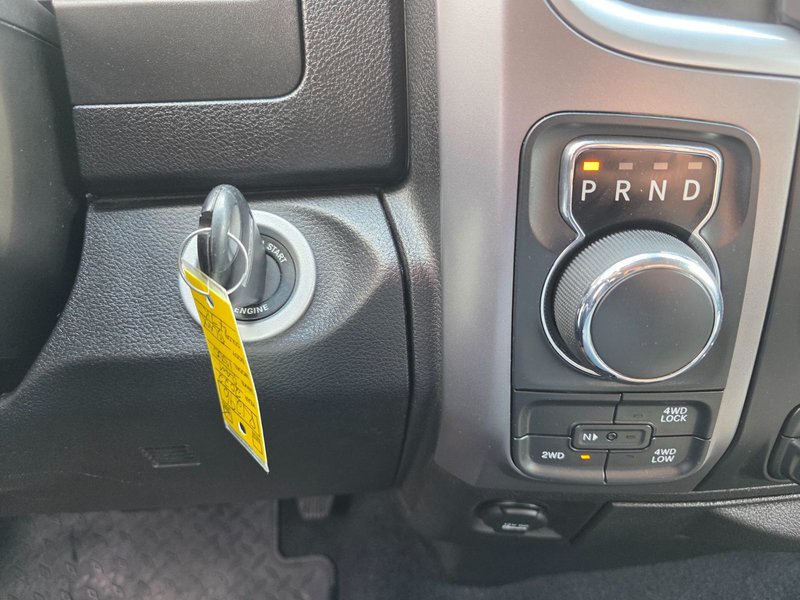 2022 Ram 1500 Classic SLT SLT / Hitch / Brake Controller