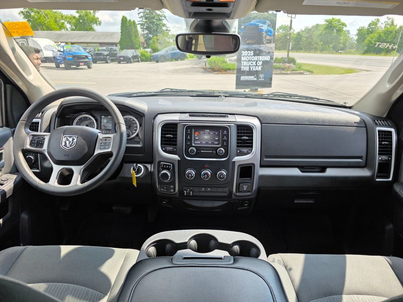 2022 Ram 1500 Classic SLT SLT / Hitch / Brake Controller