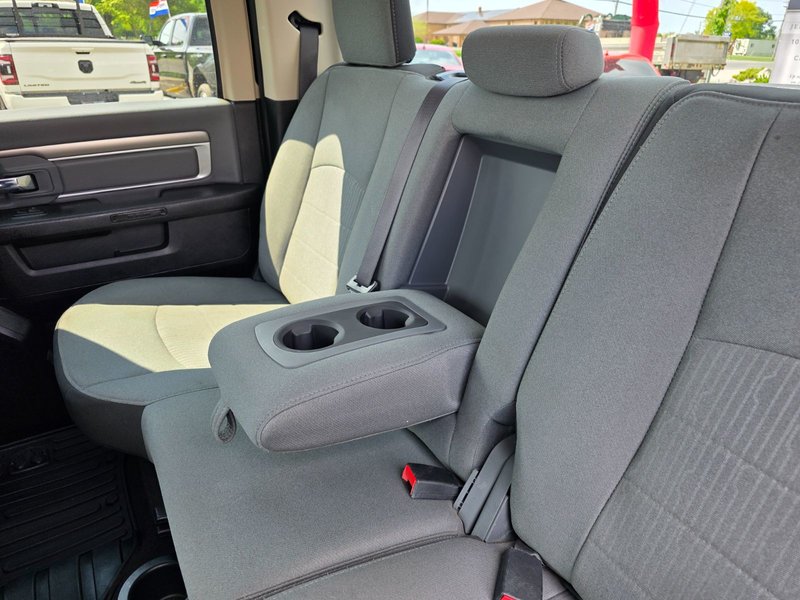 2022 Ram 1500 Classic SLT SLT / Hitch / Brake Controller