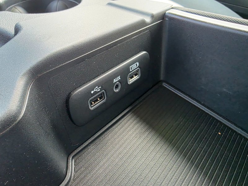 2022 Ram 1500 Classic SLT SLT / Power Driver Seat