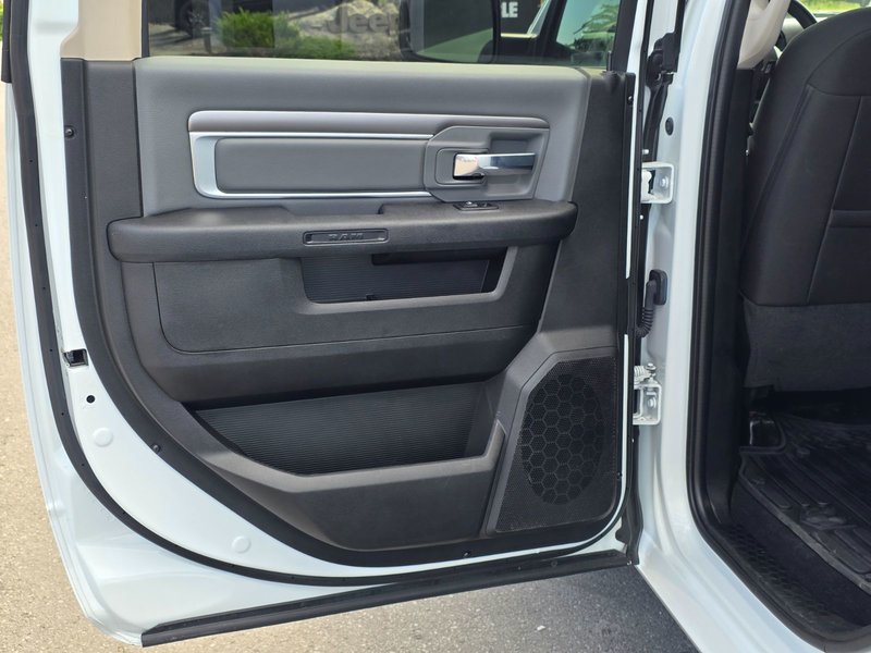 2022 Ram 1500 Classic SLT SLT / Power Driver Seat