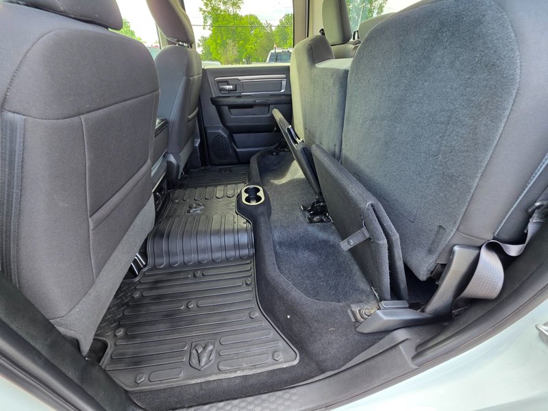 2022 Ram 1500 Classic SLT SLT / Power Driver Seat
