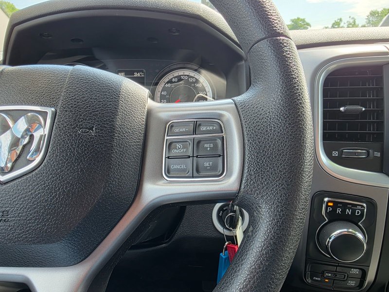 2022 Ram 1500 Classic SLT SLT / Power Driver Seat