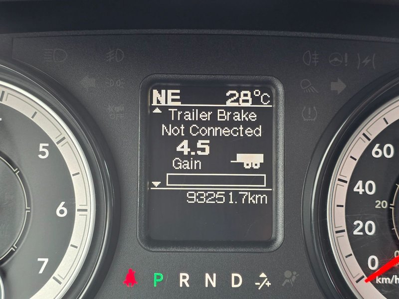 2023 Ram 1500 Classic SLT SLT / Hemi / Hitch / Brake Controller