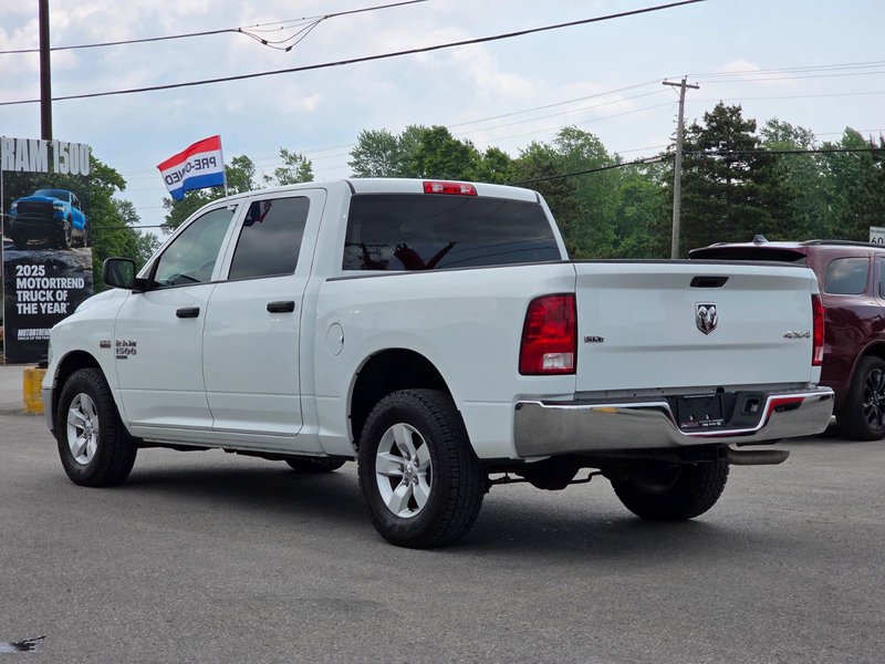 2023 Ram 1500 Classic SLT SLT / Hemi / Hitch / Brake Controller
