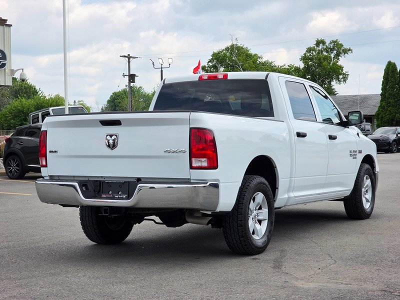 2023 Ram 1500 Classic SLT SLT / Hemi / Hitch / Brake Controller