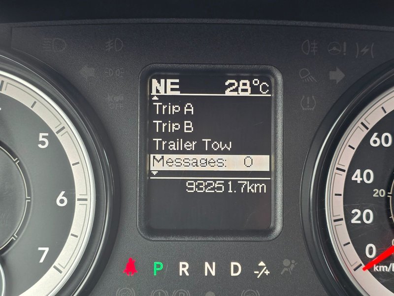 2023 Ram 1500 Classic SLT SLT / Hemi / Hitch / Brake Controller