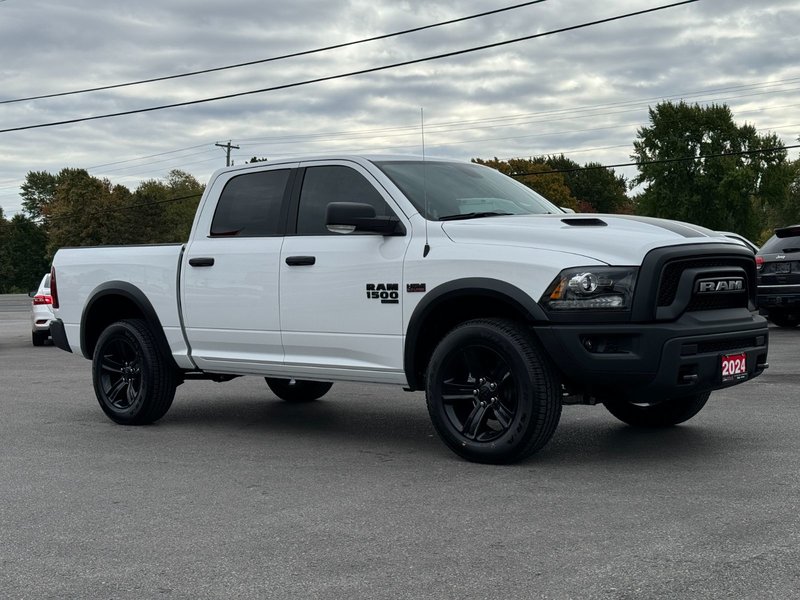 Ram 1500 Classic WARLOCK 2024