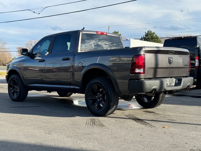 2024 Ram 1500 Classic WARLOCK