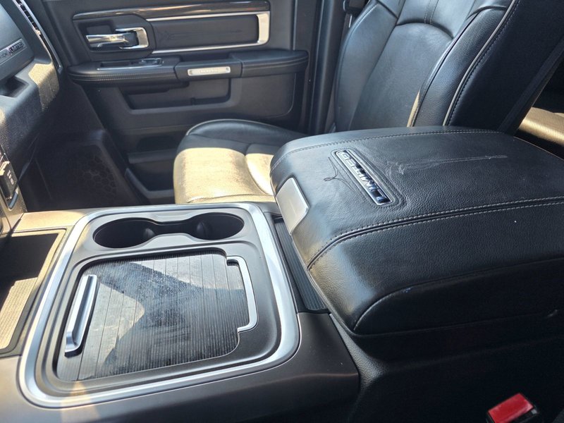 2017 Ram 1500 Limited Limited / Sunroof / Vented Front Seats