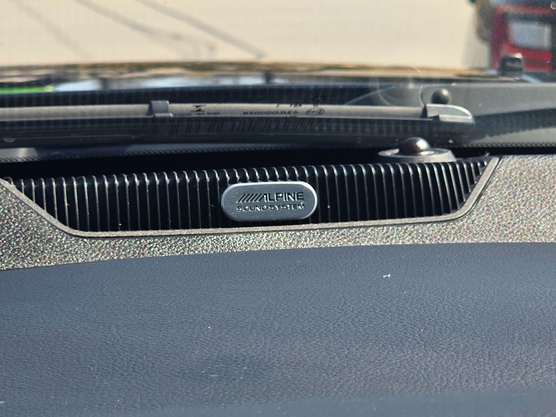 2017 Ram 1500 Limited Limited / Sunroof / Vented Front Seats
