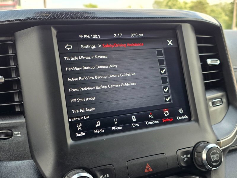 Ram 1500 Sport 2019 Sport / Hitch / Brake Control / Spray in Liner