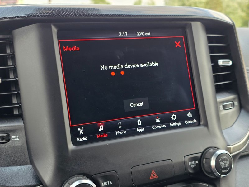 Ram 1500 Sport 2019 Sport / Hitch / Brake Control / Spray in Liner