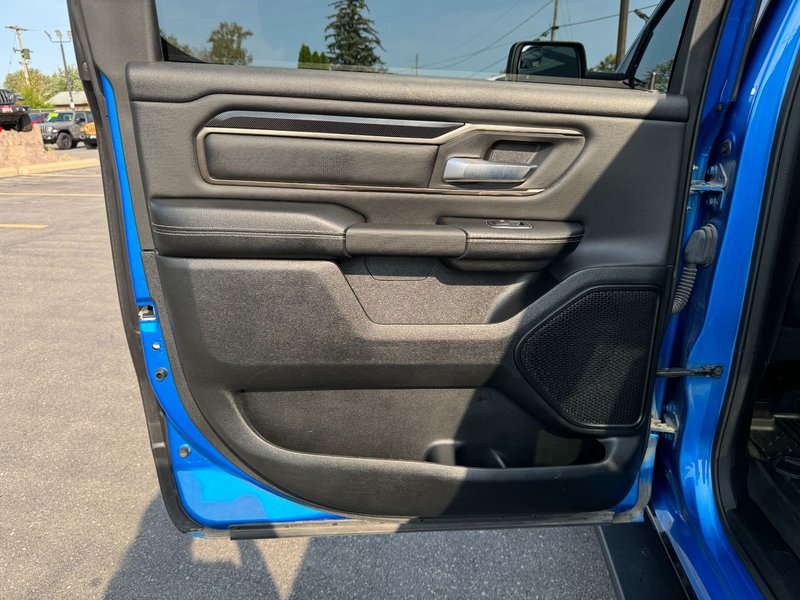 2021 Ram 1500 Sport/Rebel HYDRO BLUE / LEATHER / HEMI