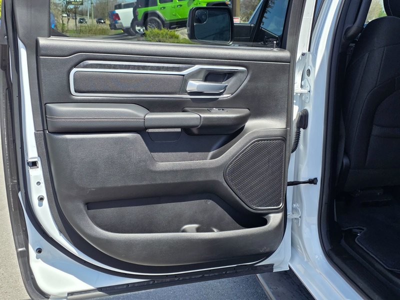 Ram 1500 Big Horn/Lone Star 2023 Big Horn / Hemi / Trailer Brake Controller