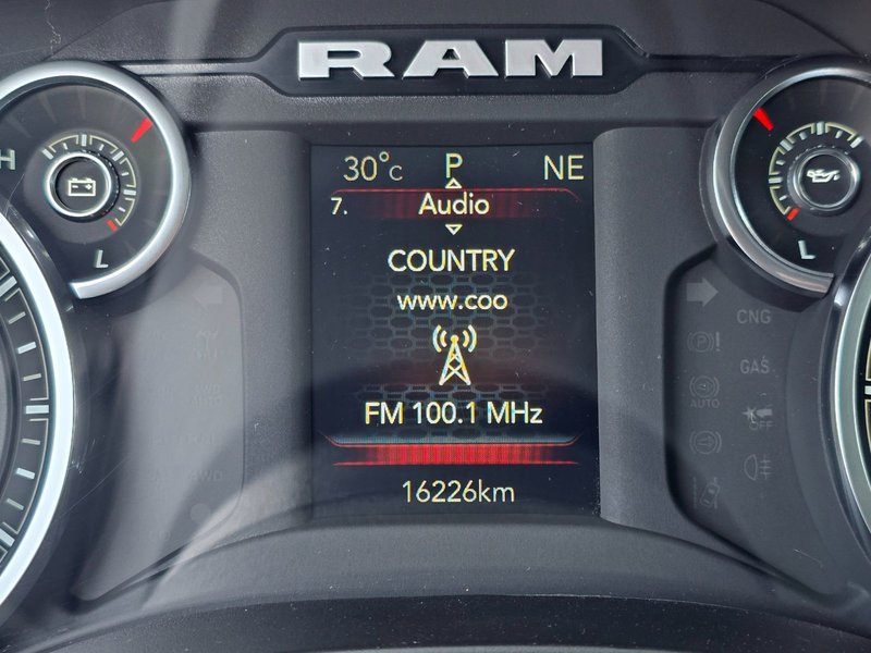 Ram 1500 Big Horn/Lone Star 2023 Big Horn / Hemi / Trailer Brake Controller