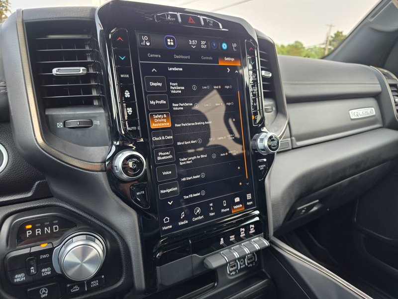 2023 Ram 1500 Sport/Rebel Rebel / HEMI / Leather / Sunroof
