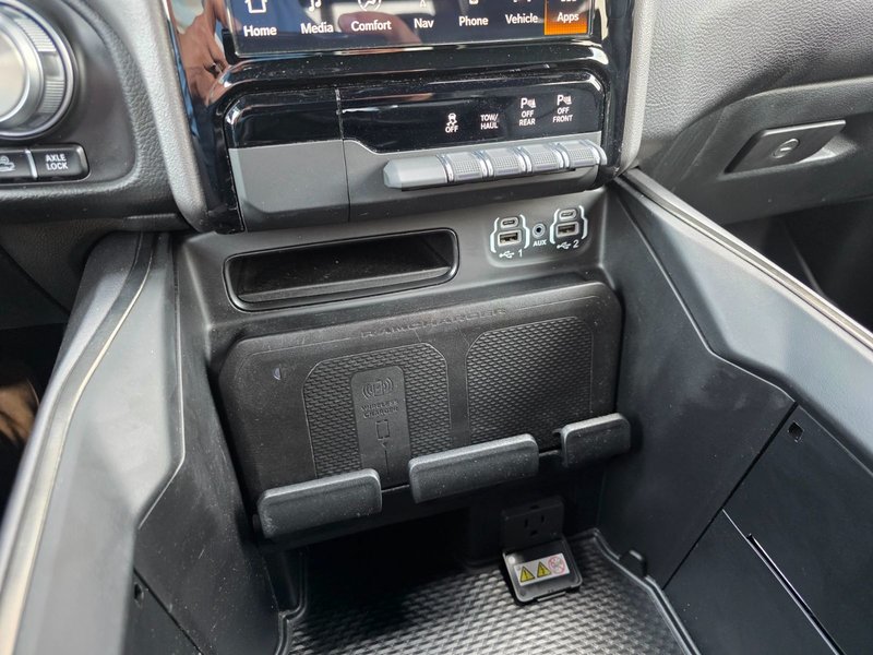 2023 Ram 1500 Sport/Rebel Rebel / HEMI / Leather / Sunroof