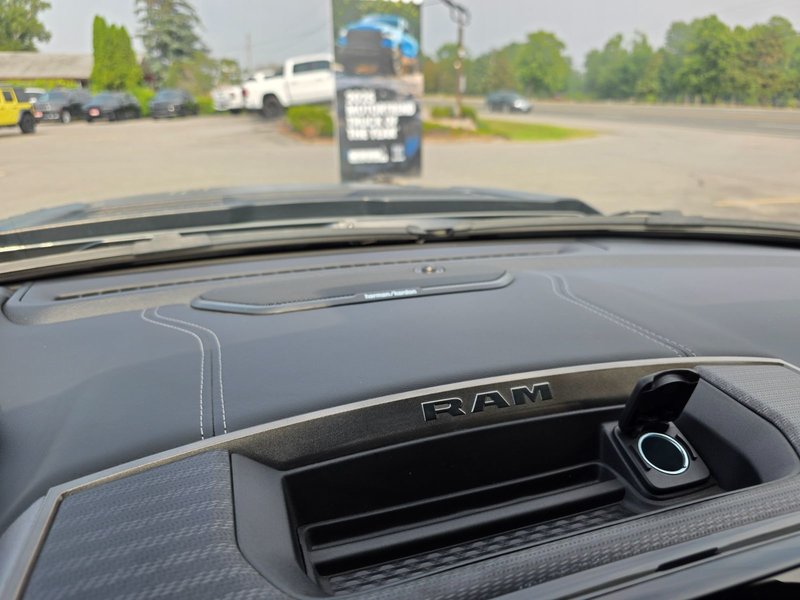 2023 Ram 1500 Sport/Rebel Rebel / HEMI / Leather / Sunroof